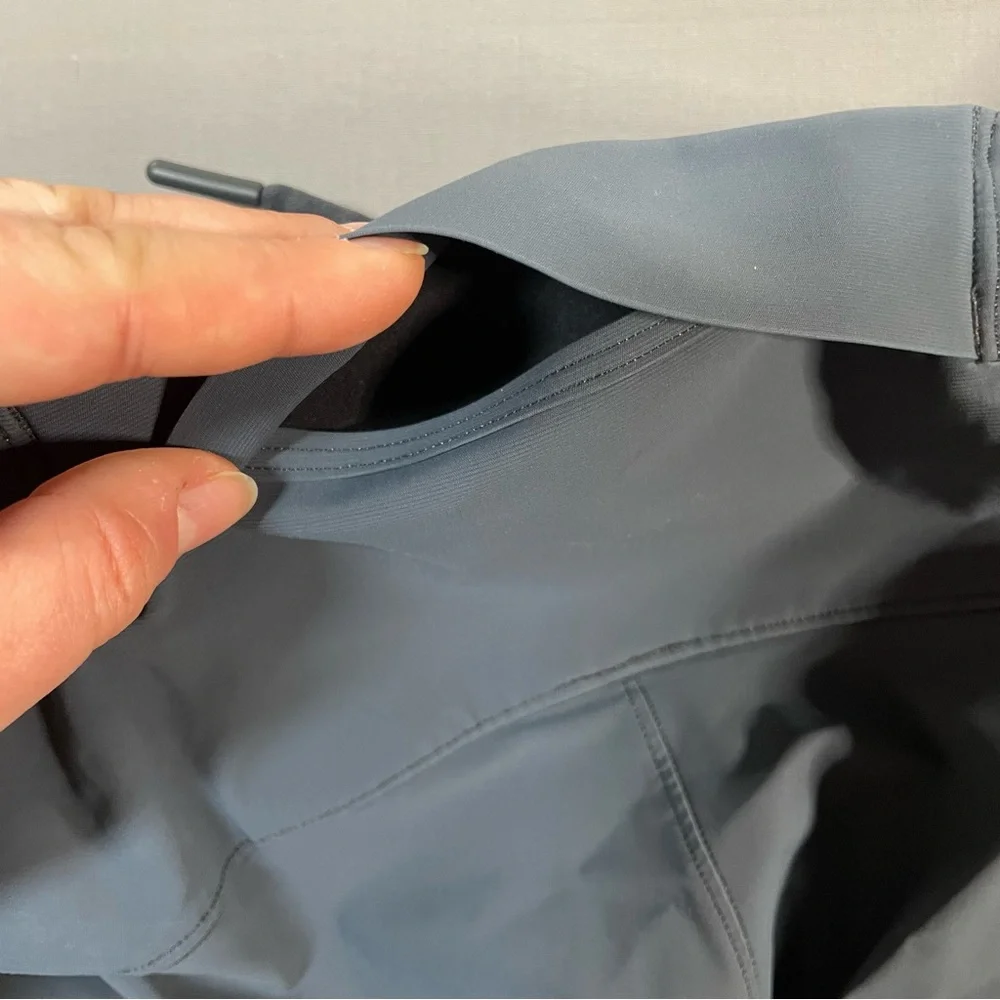Lululemon Surge Joggers (Regular), Lightweight, Zips at Cuffs - Mens Medium